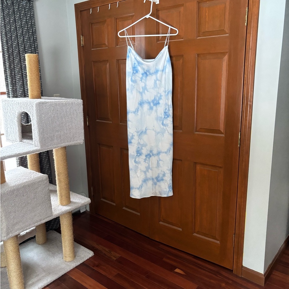 The Fifth Label Blue and White Floral Chemise